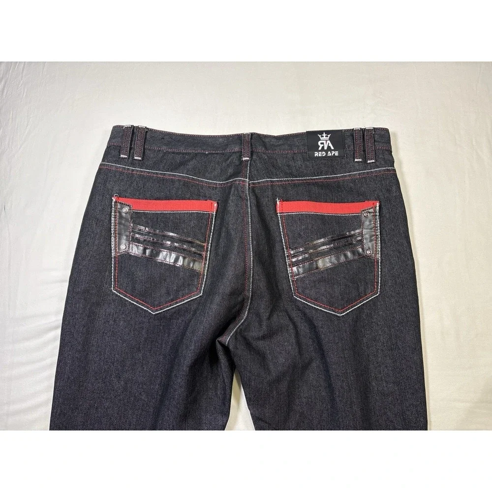 Black red ape